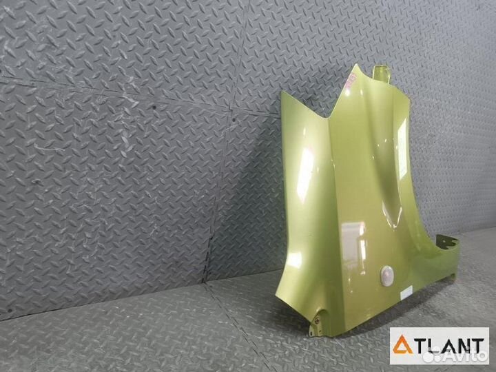 Крыло переднее правое toyota passo