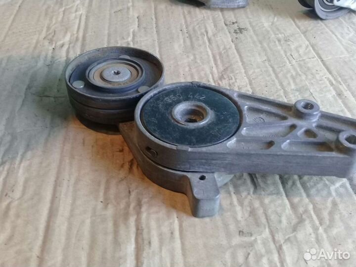 Натяжитель ремня грм двс 1.8 ADR VW Passat B5