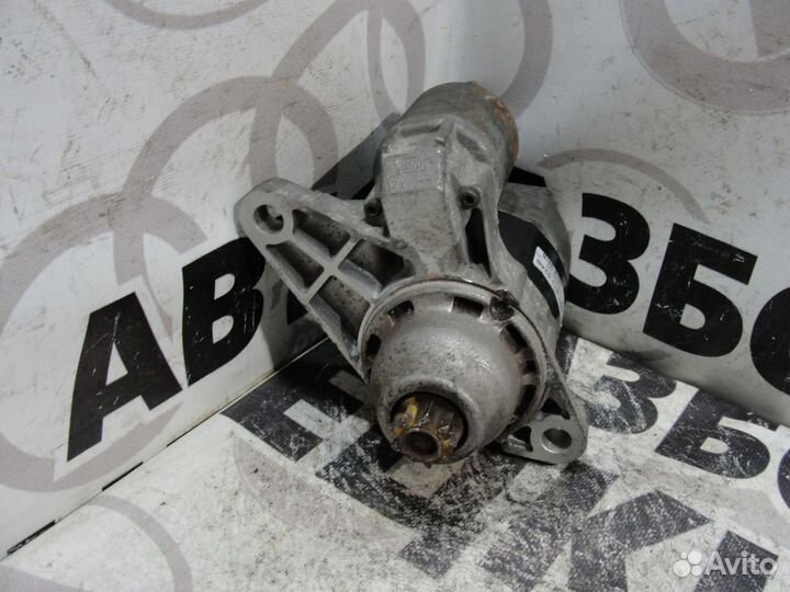 Стартер Volkswagen Golf Mk5