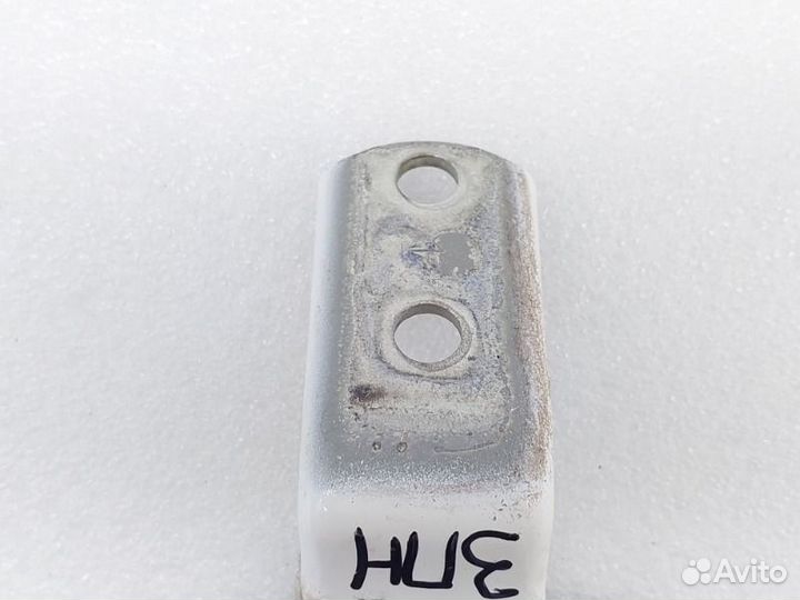 Петля двери задняя правая Toyota Corolla E180