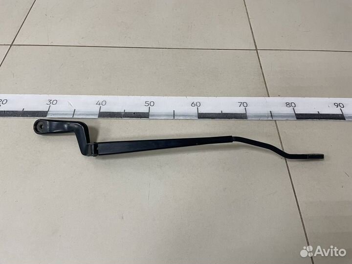 Поводок стеклоочистителя передний левый Skoda Fabi