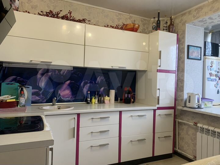 3-к. квартира, 65 м², 3/9 эт.