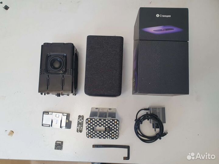 Яндекс станция 2