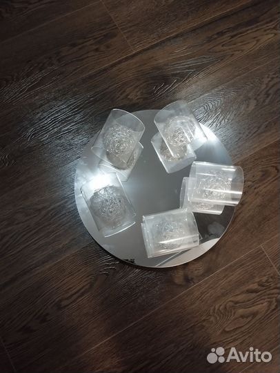 Продам потолочный светильник