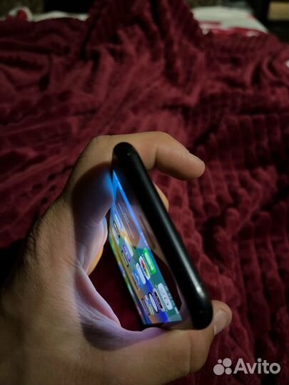 iPhone SE (2020), 64 ГБ