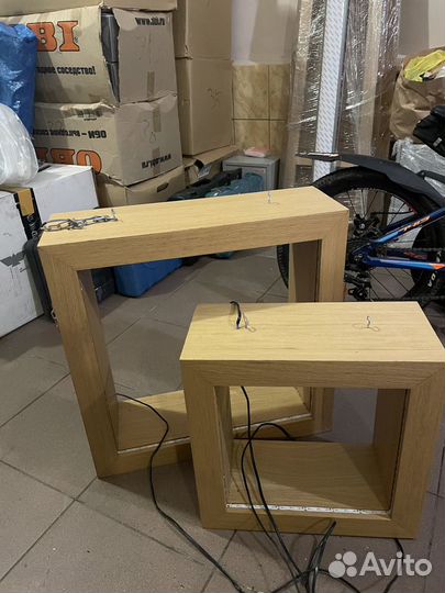 Боксы подвесные в витрину, на стену