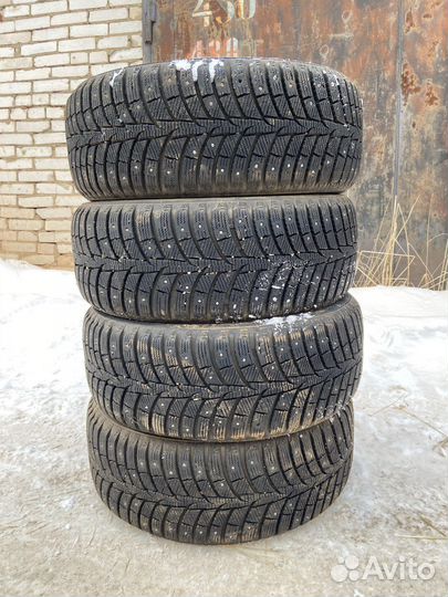 Laufenn X-Fit AT LC01 215/50 R17 90T