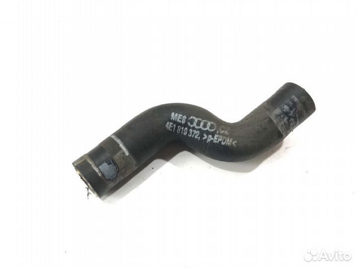 Патрубок охлаждения Audi A8 D3