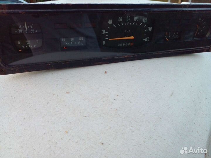 Приборный щиток газ 24