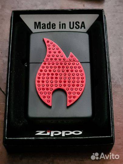 Zippo. Женская. Мерцающее пламя. NEW