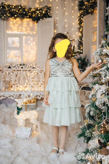 Нарядное платье для девочки H&M 122-128