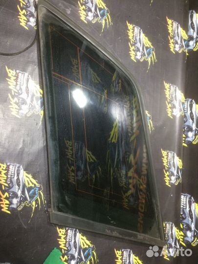 Стекло заднее заднее правое Audi A4 B6 avant AMB