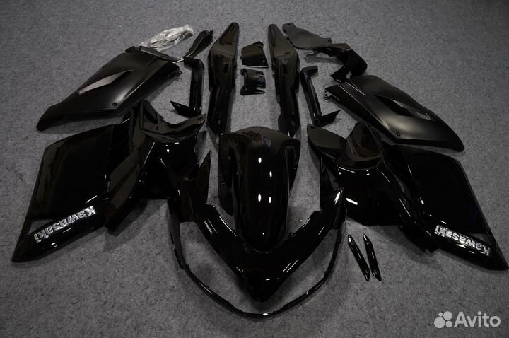 Комплект пластика на Kawasaki GTR1400 2008-2009