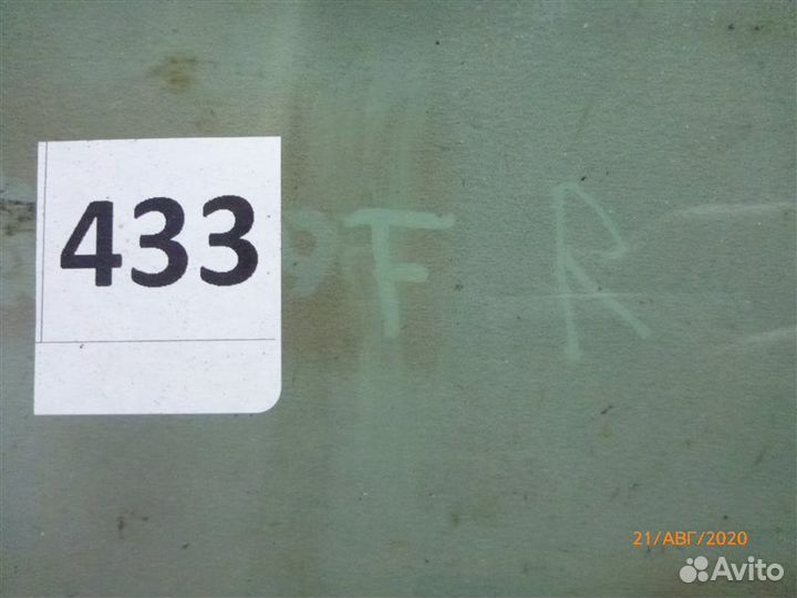 Стекло двери переднее правое Toyota Camry GSV40