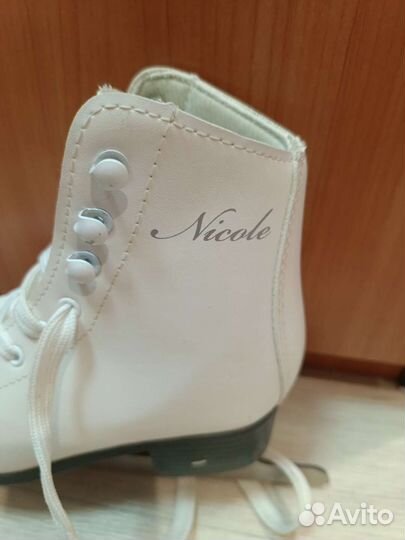 Коньки фигурные