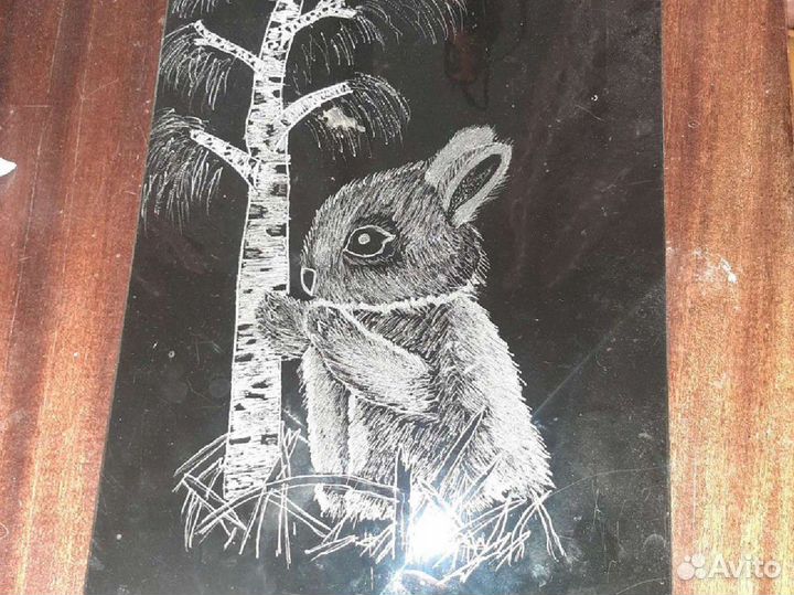 Зайчик на стекле