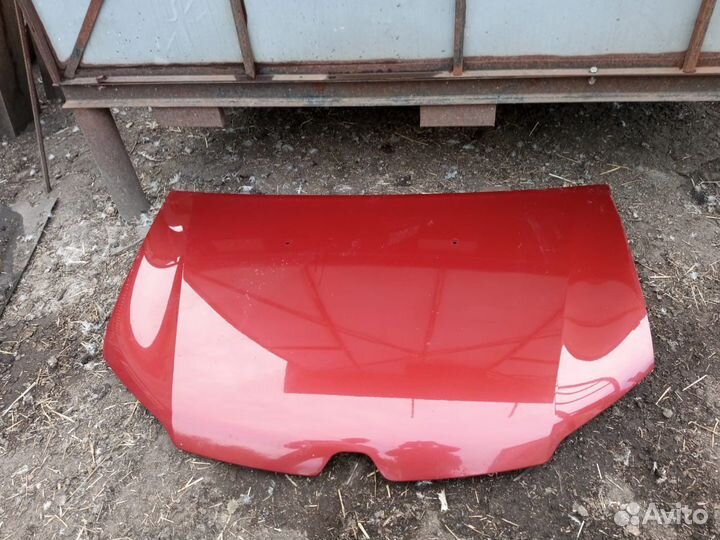 Капот renault sandero