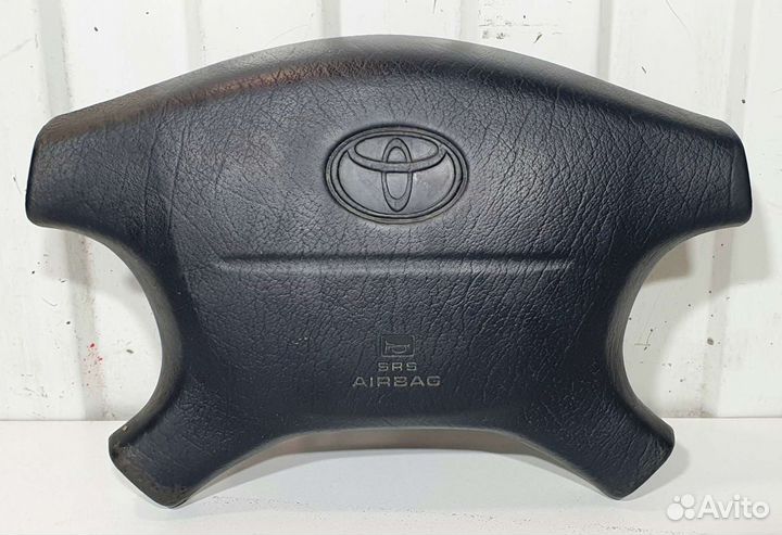 Подушка безопасности водителя Toyota Avensis T220