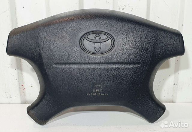 Подушка безопасности водителя Toyota Avensis T220