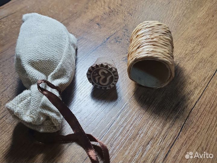 Печать Ом ручная работа