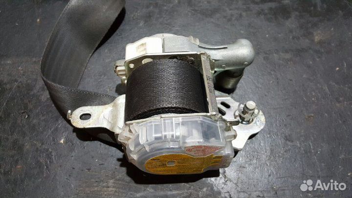 Ремень безопасности передний левый Subaru Forester