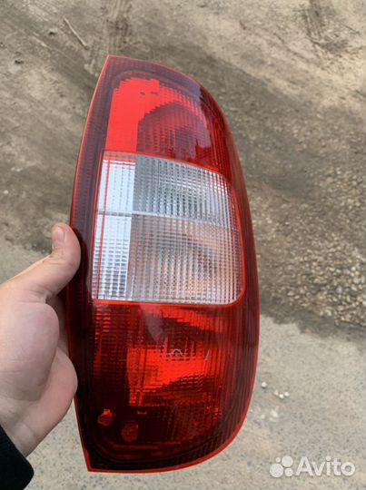 Фонарь задний правый на нива шевроле
