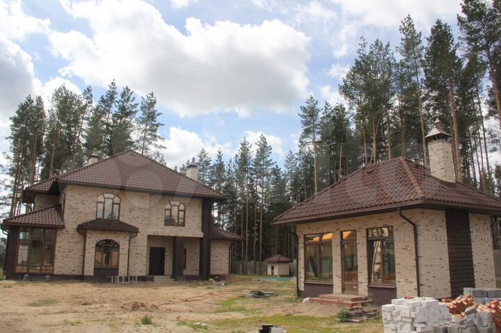 Коттедж 240 м² на участке 50 сот.