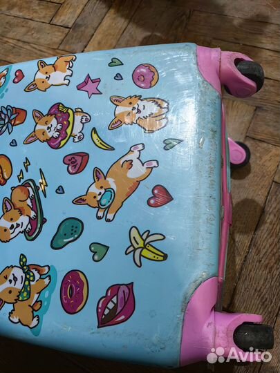 Чемодан на колесах детский бу