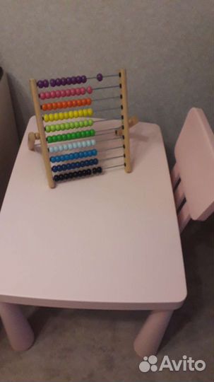 Стол, стул и счеты