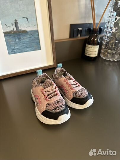 Кроссовки zara детские