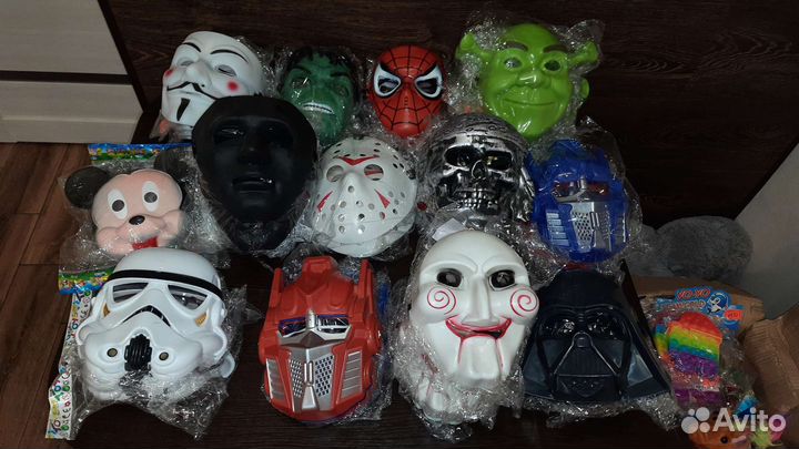 Маски персонажей