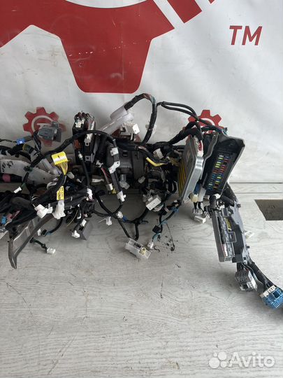 Lexus LX570 Подторпедная проводка 5.7