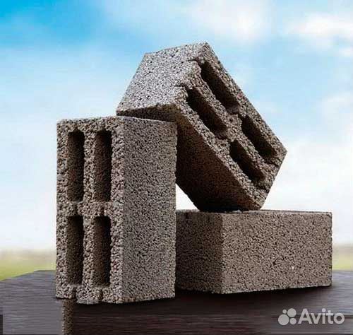 Блок керамзитобетонный, плотностью 1100 кг/м3
