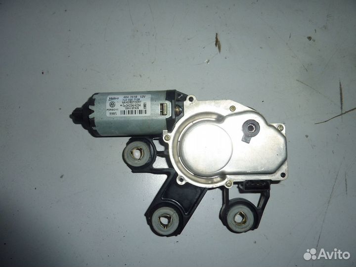 Мотор стеклоочистителя задний Porsche Touareg