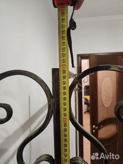 Вешалка напольная кованная