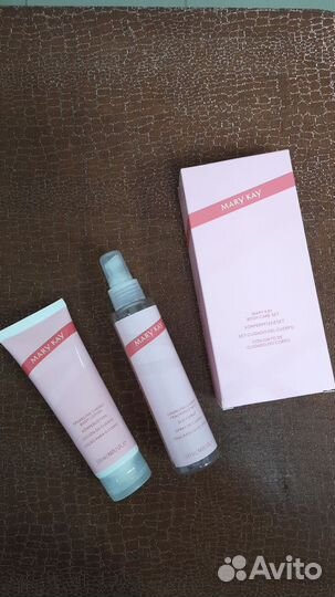 Парфюмированный набор спрей+крем