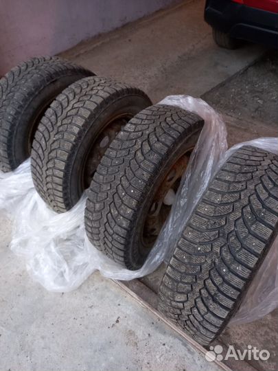 Bridgestone blizzak spike-01 185/65/14 на дисках