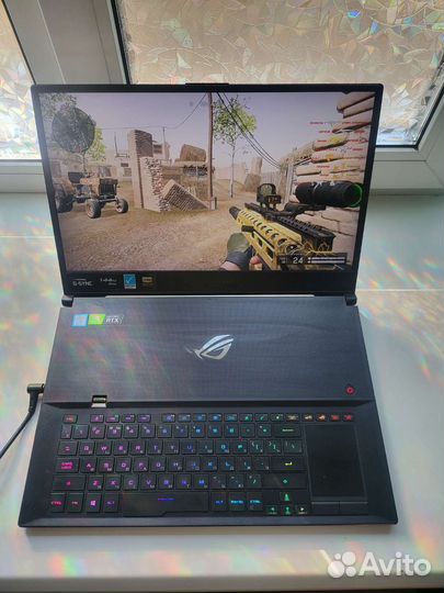 Asus Zephyrus s17 GX701GV-EV005T