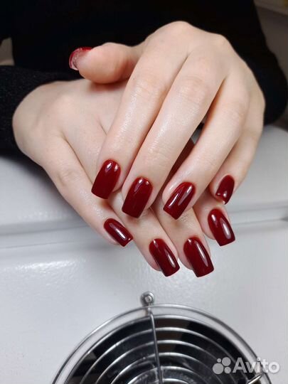 Маникюр,педикюр