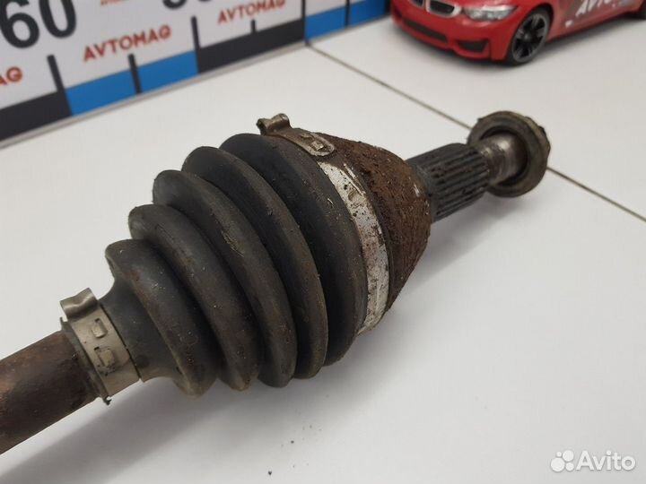 Привод задний левый в сборе