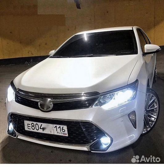 Camry 55 Решетка Exclusive рестайлинг W1HD2