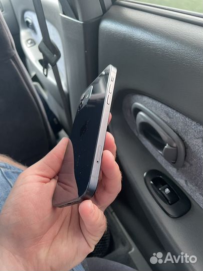 Телефон iPhone 12 на 128GB
