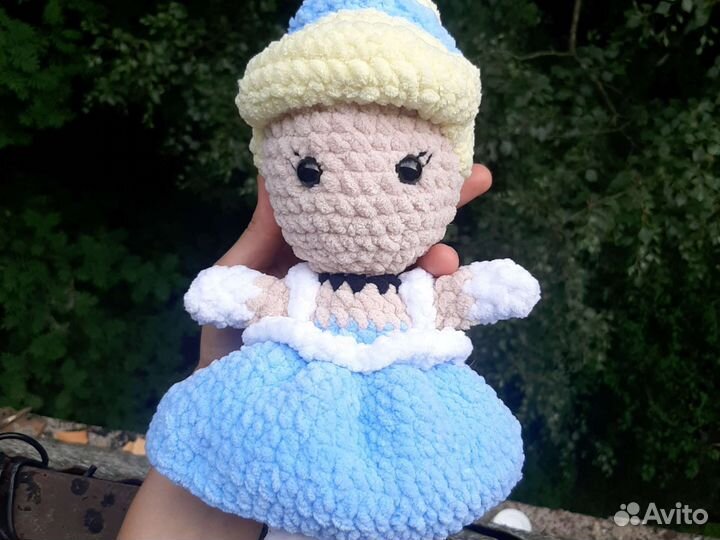Вязаные игрушки ручной работы. Золушка