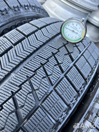 Bridgestone Blizzak VRX 205/60 R16