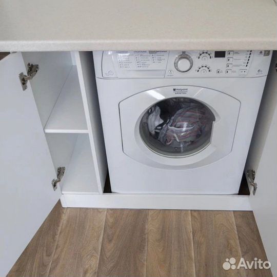 Белый кухонный гарнитур, кухня в рассрочку