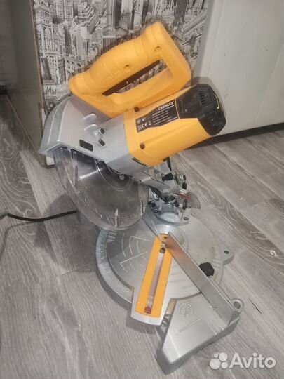 Пила торцовочная аренда