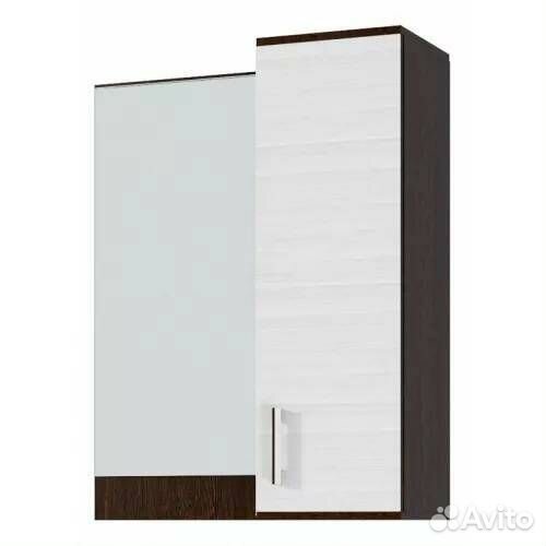 Полка с зеркалом