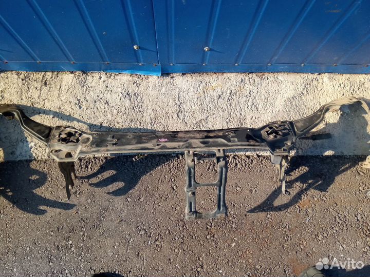 Панель передняя для Мерседес W203 в сборе