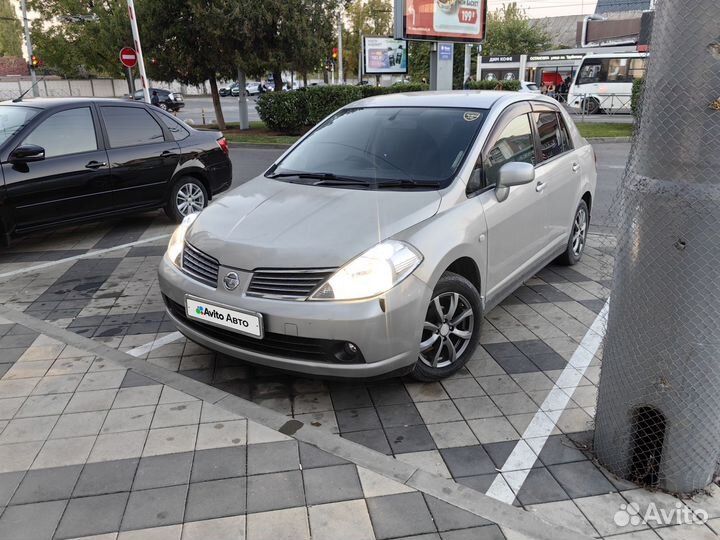 Nissan Tiida Latio 1.5 CVT, 2004, 199 000 км