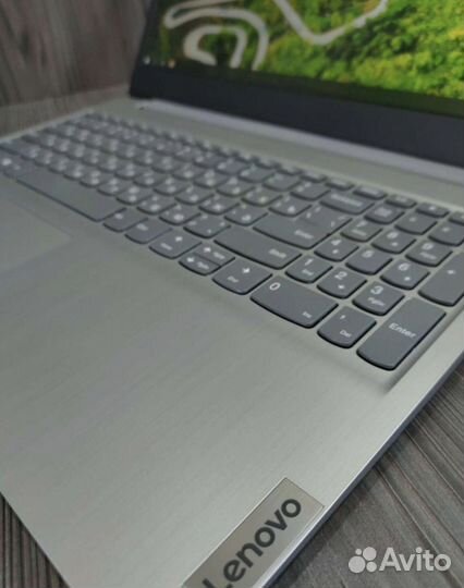 Ноутбук lenovo